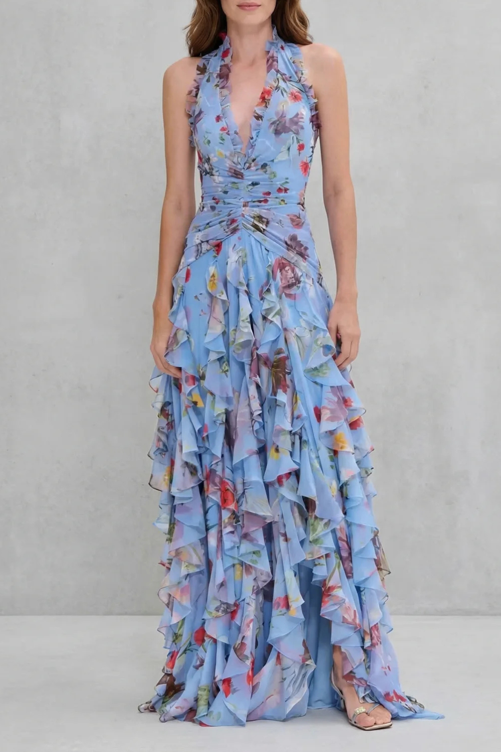 Azuriel™ Vestido largo romántico con escote halter y cascada de rosas