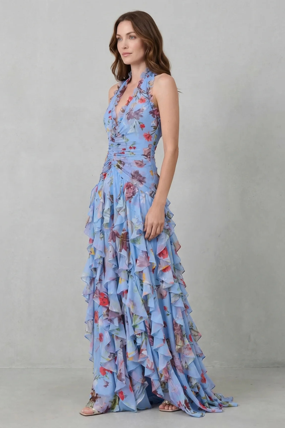 Azuriel™ Vestido largo romántico con escote halter y cascada de rosas